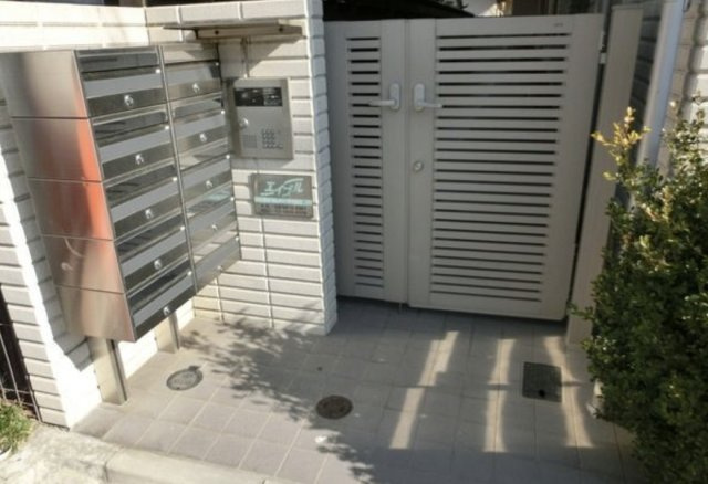 ロンジェヴィッテのエントランス