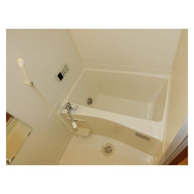 岐阜市下鵜飼のアパートの浴室