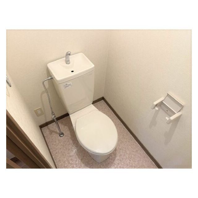 岐阜市下鵜飼のアパートのトイレ