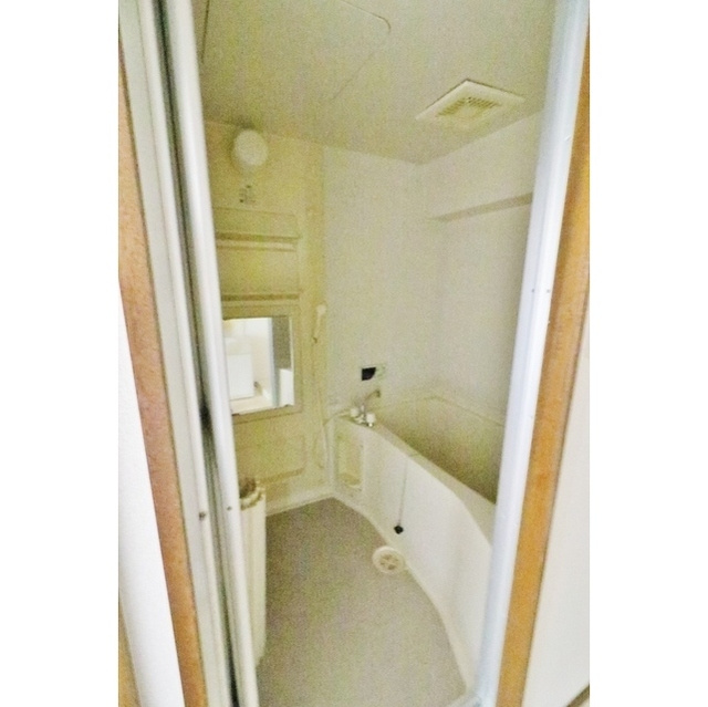 ソシエ２００１の浴室