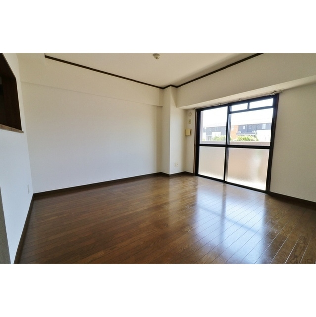 ソシエ２００１の居間・リビング