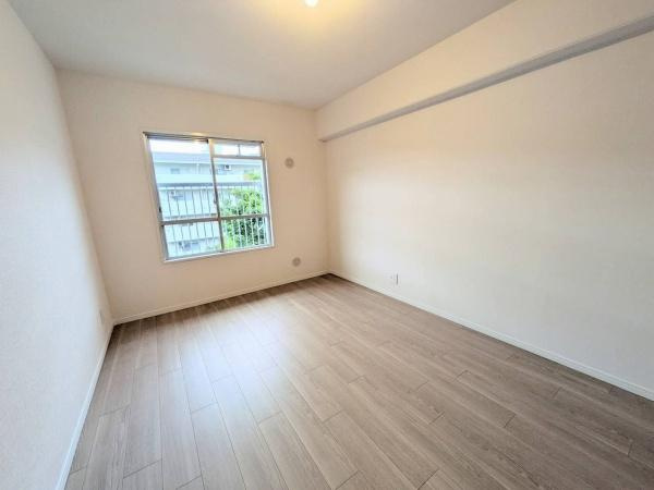 【洋室】 | リバーサイドともぶち第一住宅第34号棟