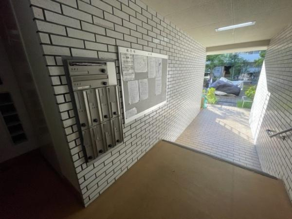 【エントランス】 | リバーサイドともぶち第一住宅第34号棟