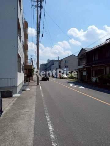 La Blancheの駐車場