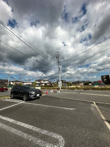 シャロンの駐車場