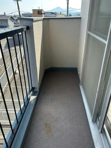 八木興産ビルのバルコニー