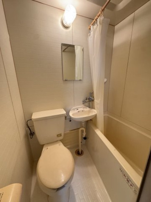 【トイレ】 | 山田ビル | ゆったりとした空間のトイレです