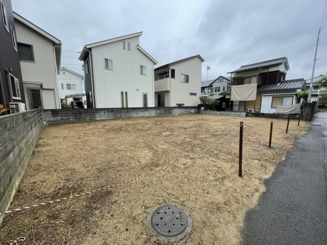 愛光町土地の外観