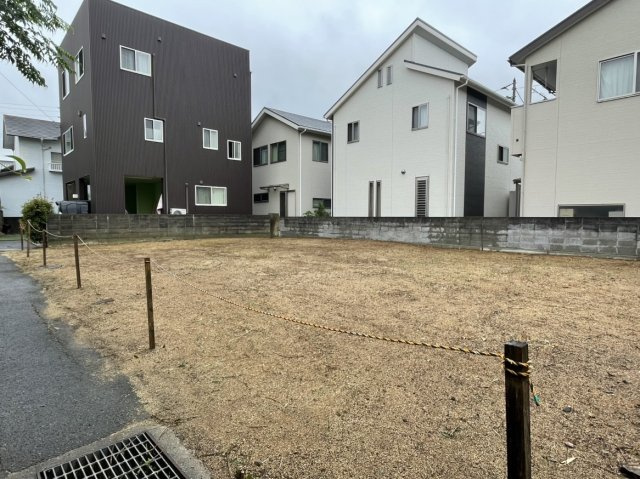 愛光町土地の外観