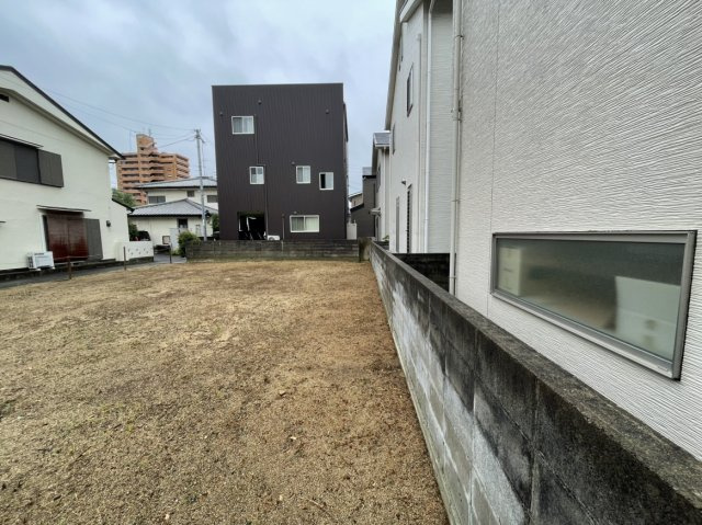 愛光町土地の外観