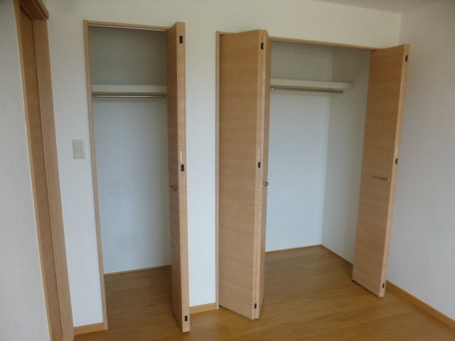 加古郡稲美町六分一のアパートの収納