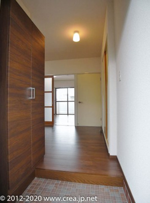 【玄関】 | サンヒルズ柏 | 収納もある玄関です