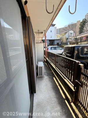 【バルコニー】 | メゾンホソダA | バルコニーからの眺めを楽しみながら食事をしませんか