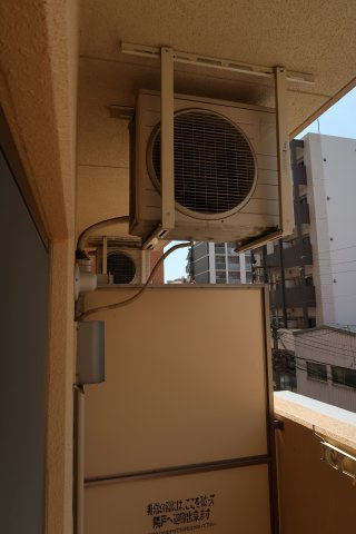 DAIWAマンションのバルコニー|外からの目が気にならないバルコニーで洗濯物が干せます