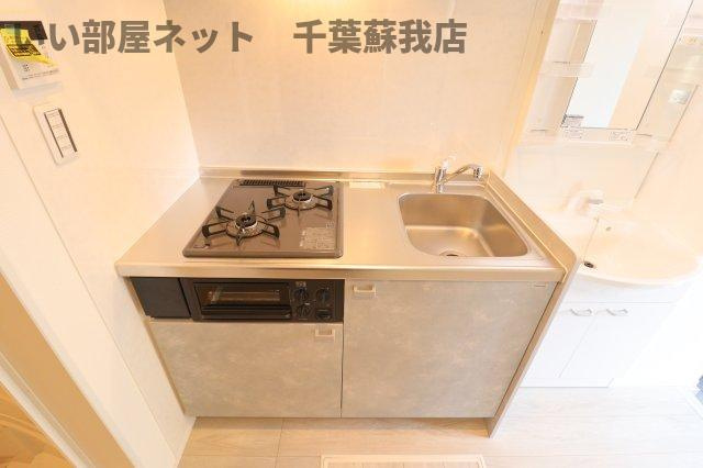 パステール・グランおゆみ野のキッチン|コンパクトなキッチンで掃除もラクラク