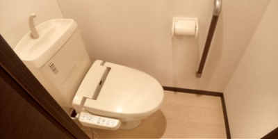 【その他】 | レオネクストムラヤマⅢ | 冬でもあったか、温水洗浄便座付きです♪