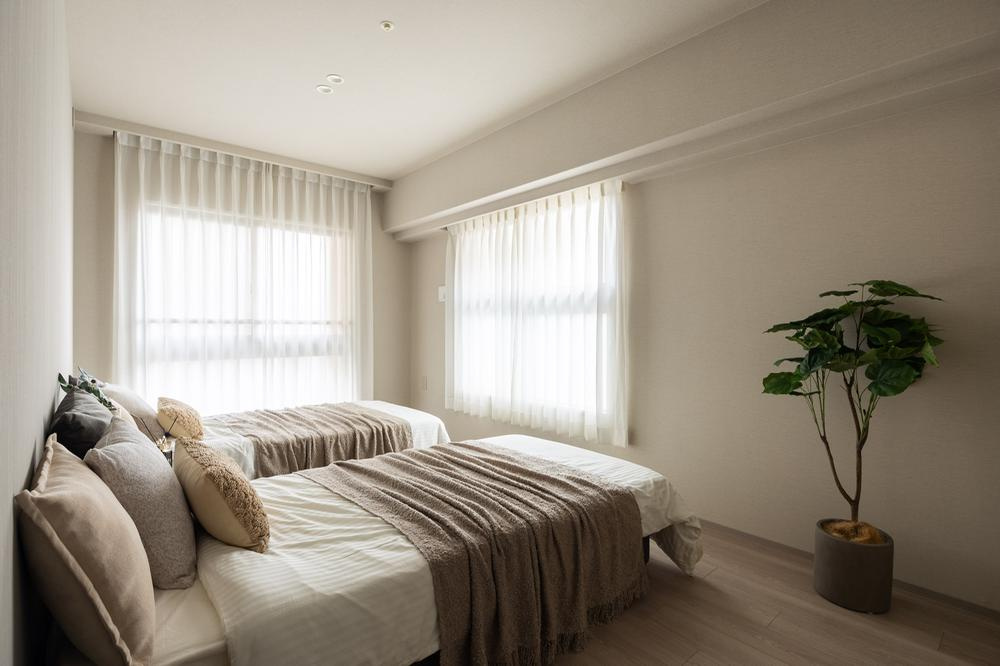 西宮北口昭和園アーバンライフの洋室