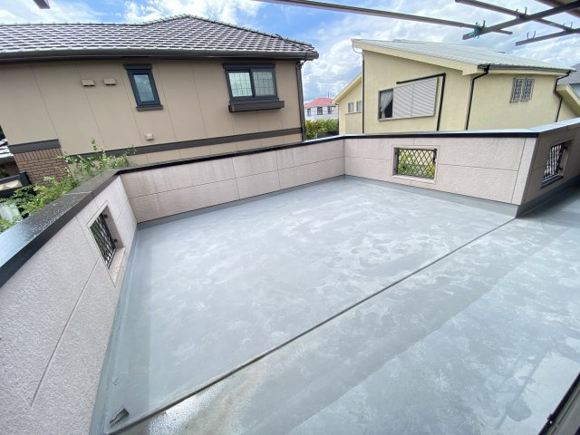 梅美台５丁目　リノベーション住宅のバルコニー|広々としたバルコニーです