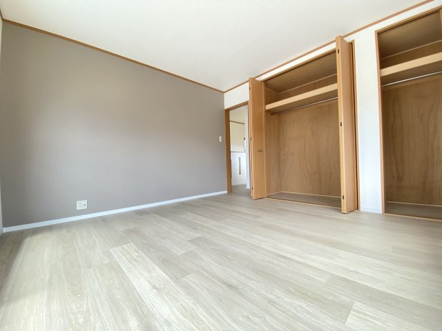 梅美台５丁目　リノベーション住宅の洋室|きれいな洋室です