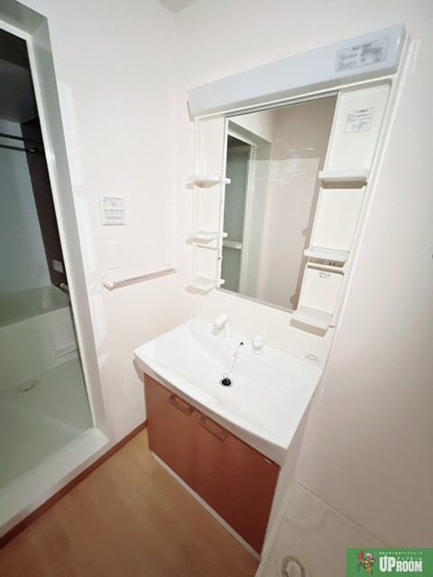 グランドスウェル－Ｂ（Ｇｒａｎｄ　Ｓｗｅｌｌ－Ｂ）の洗面所