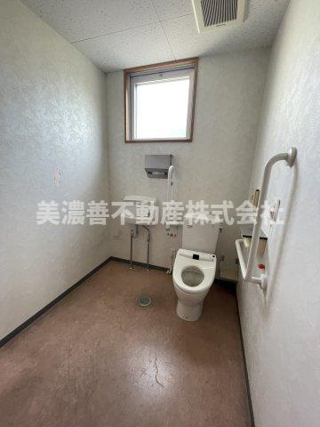 ６５６９７　関市下有知店舗・事務所のトイレ