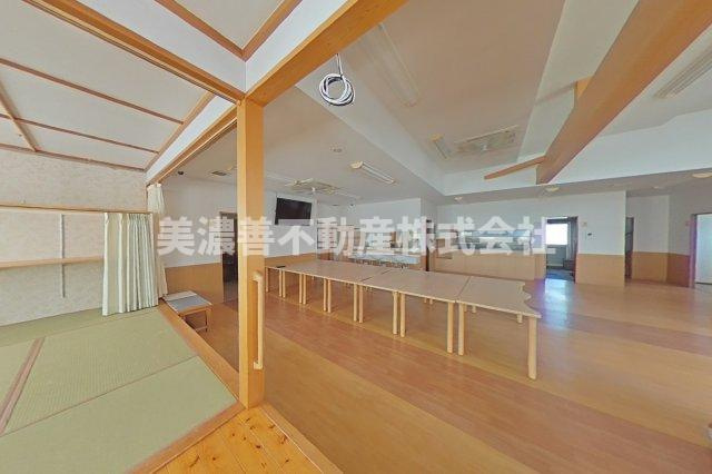 ６５６９７　関市下有知店舗・事務所の内装