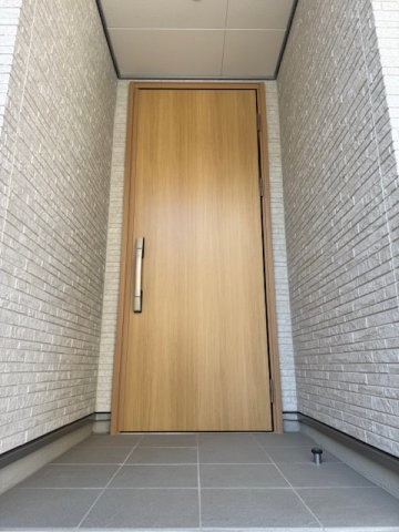 東区筒井3丁目戸建の玄関