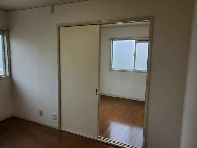 ブルーム弐番館の寝室