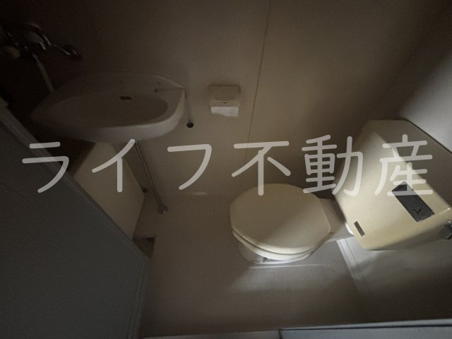 ビレッジヒル喜里川のトイレ|落ち着いた色調のトイレです