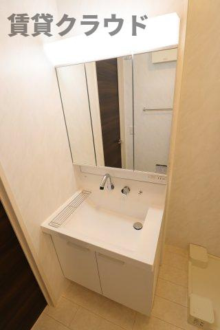 レイワンＢの洗面所|朝の準備に活躍する、洗髪洗面化粧台！