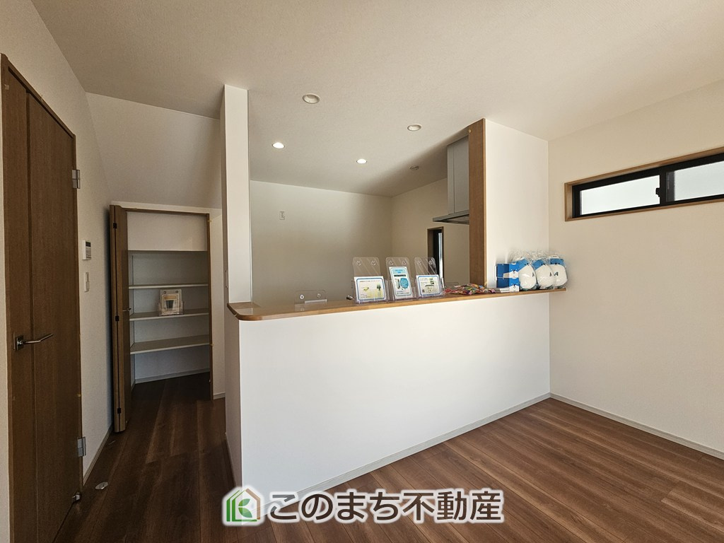 いろどりアイタウン栃木市平柳町3丁目22-P2の設備|人気のカウンターキッチンになっているので家族とコミュニケーションを取りながらでも家事をこなせます！