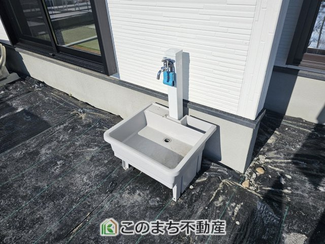いろどりアイタウン栃木市平柳町3丁目22-P2の設備|外水栓はアウトドアやガーデニング、車のお手入れにも活躍します。