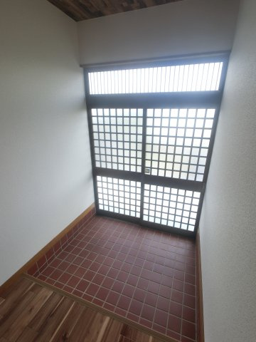 【玄関】