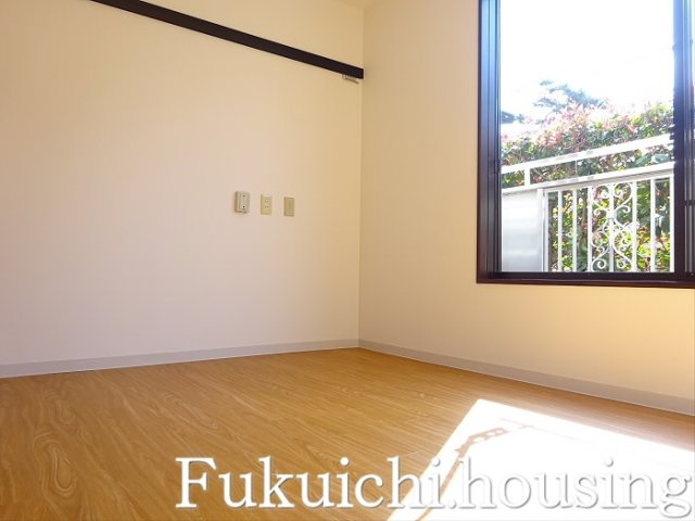 イーグルズ・ネストの居間・リビング