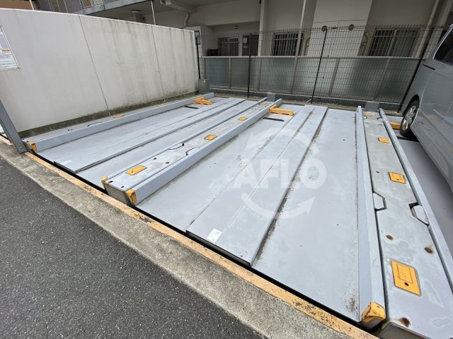 レジディア都島I　大東小学校区の駐車場|レジディア都島I　駐車場