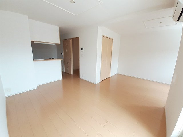 ソレイユ　Ⅰ番館の居間・リビング