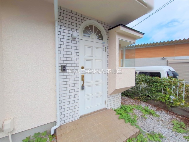 『八王子市中古戸建て』八王子市加住町2-144-16【仲介手数料無料】　八王子市加住町の玄関|～仲介手数料無料☆八王子ひなた不動産～八王子市加住町　中古戸建