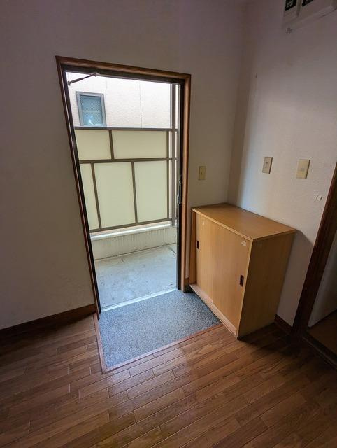 コーポアオバの玄関