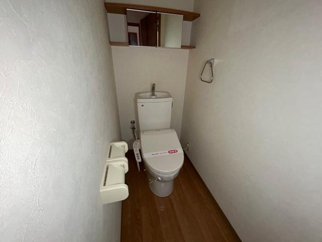 サンクチュアリ　Ⅲのトイレ|シャワー付トイレ