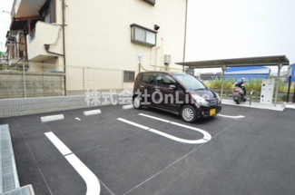 【駐車場】