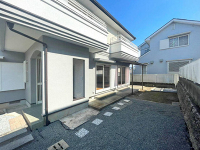 【庭】 | 福岡県糟屋郡宇美町ひばりが丘1丁目