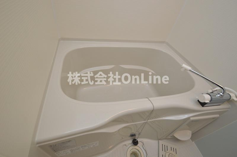 リーフィアテラス東花園の浴室