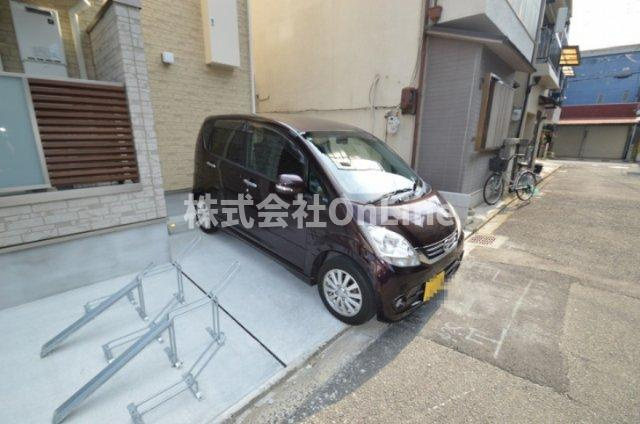 リーフィアテラス東花園の駐車場