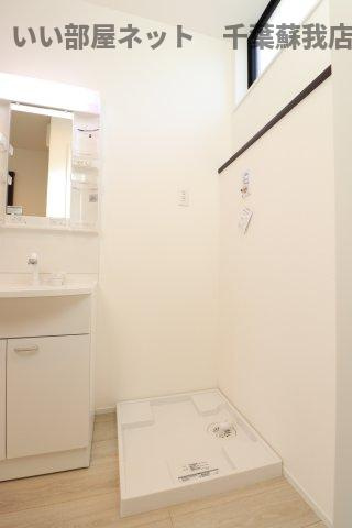 パステール・グランおゆみ野の洗面所|広い洗面スペース