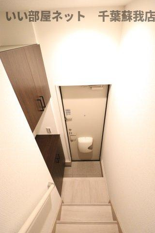 パステール・グランおゆみ野の玄関|収納もある玄関です