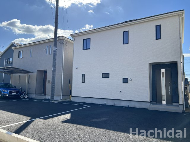碧南市相生町第1（新築一戸建）の外観|ホワイトを基調とした落ち着いた色合い、シンプルなデザインの外観です。
