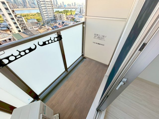 エグゼ新大阪南のバルコニー