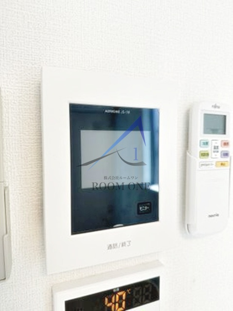 グラン南生田のセキュリティ|モニター付きインターホンです。