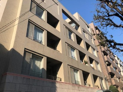【外観】 | La　Pietra　Nakano | 鉄筋コンクリート造のがっちりとした建物。
