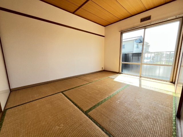 ハイツ小峯の和室